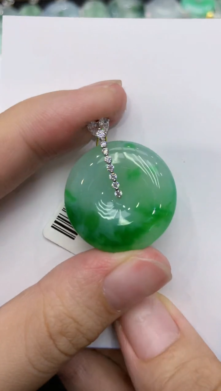 【闪购商品】翡翠颈饰18K金镶嵌111111111111