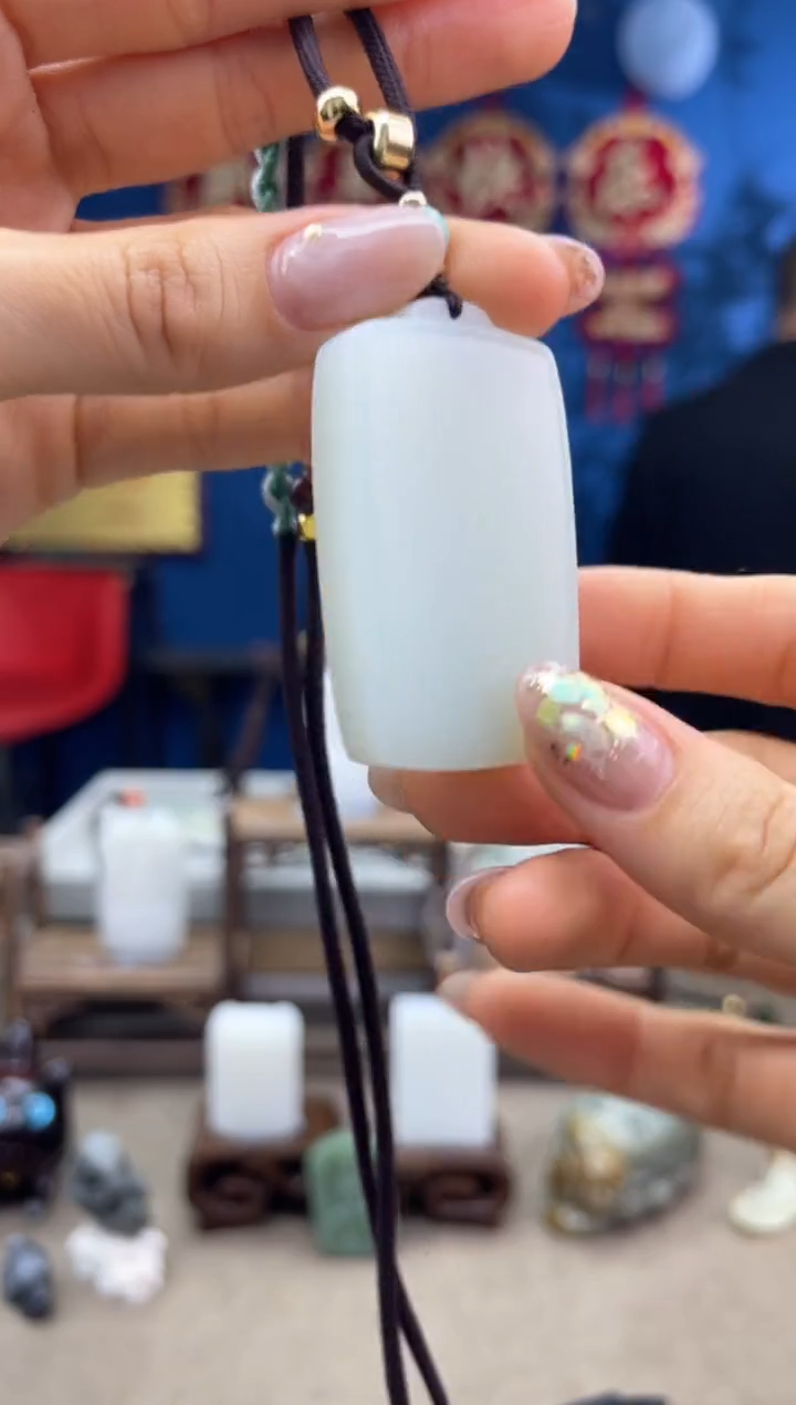 【闪购商品】和田玉颈饰未镶嵌1