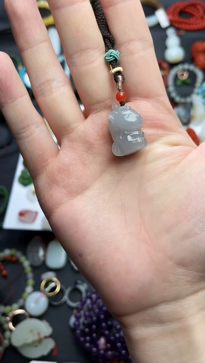 颈饰未镶嵌和田玉小马06