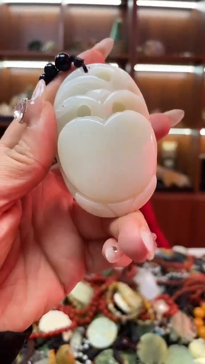 未镶嵌蛇纹石玉手把     
