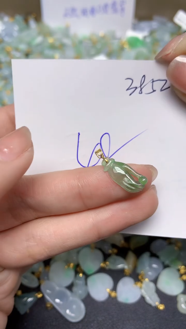 【闪购商品】翡翠颈饰18K金镶嵌 天然翡翠A货