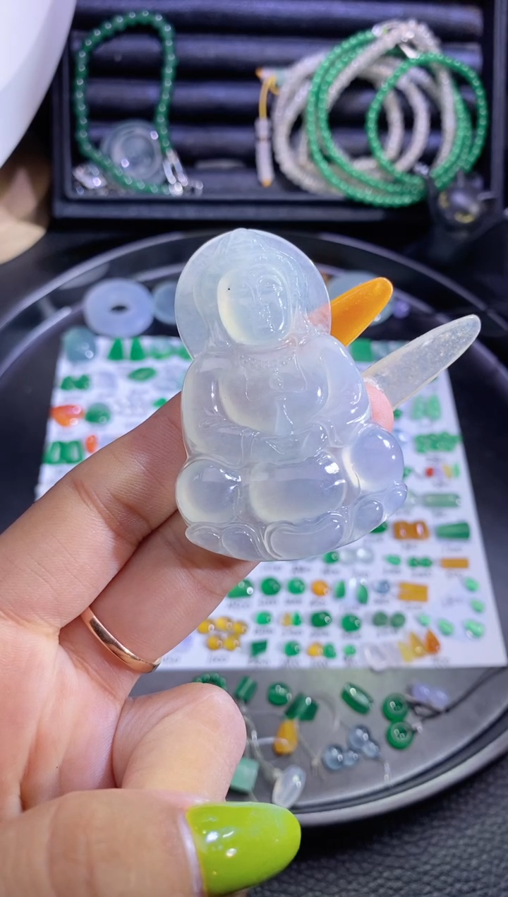 未镶嵌挂件翡翠观音