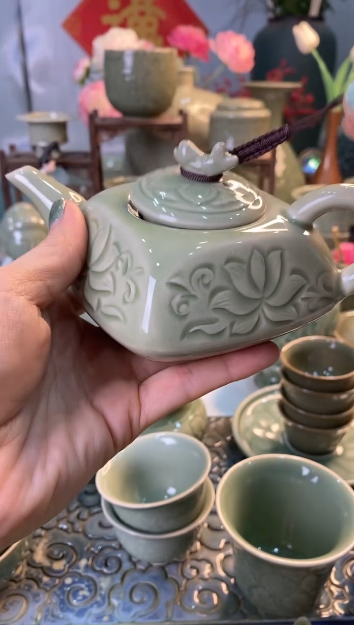 【闪购商品】不开片 方壶 一 只  XT001微瑕