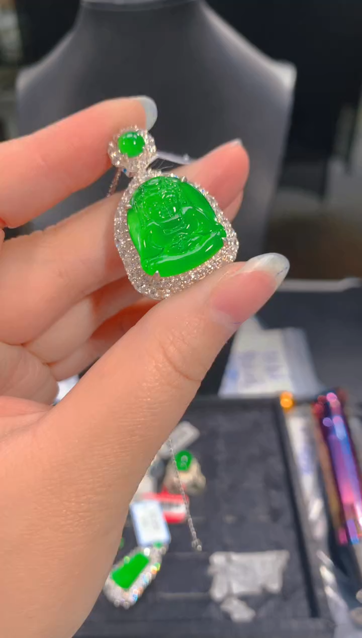 【闪购商品】定制翡翠未镶嵌122定制翡翠，多样性发货（发其一）