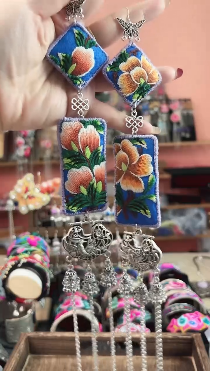 织绣艺艺枝独绣手工饰品10