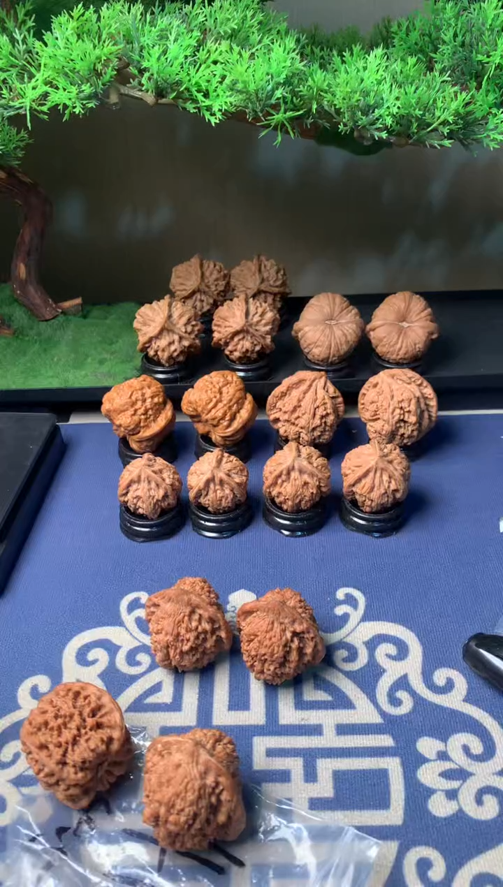 【闪购商品】文玩核桃吊坠40满天星