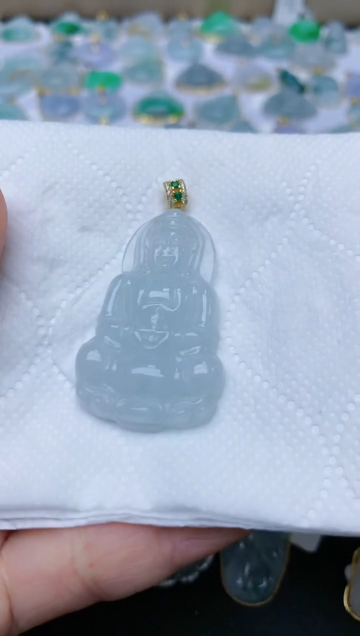 翡翠未镶嵌颈饰天然缅甸A货翡翠