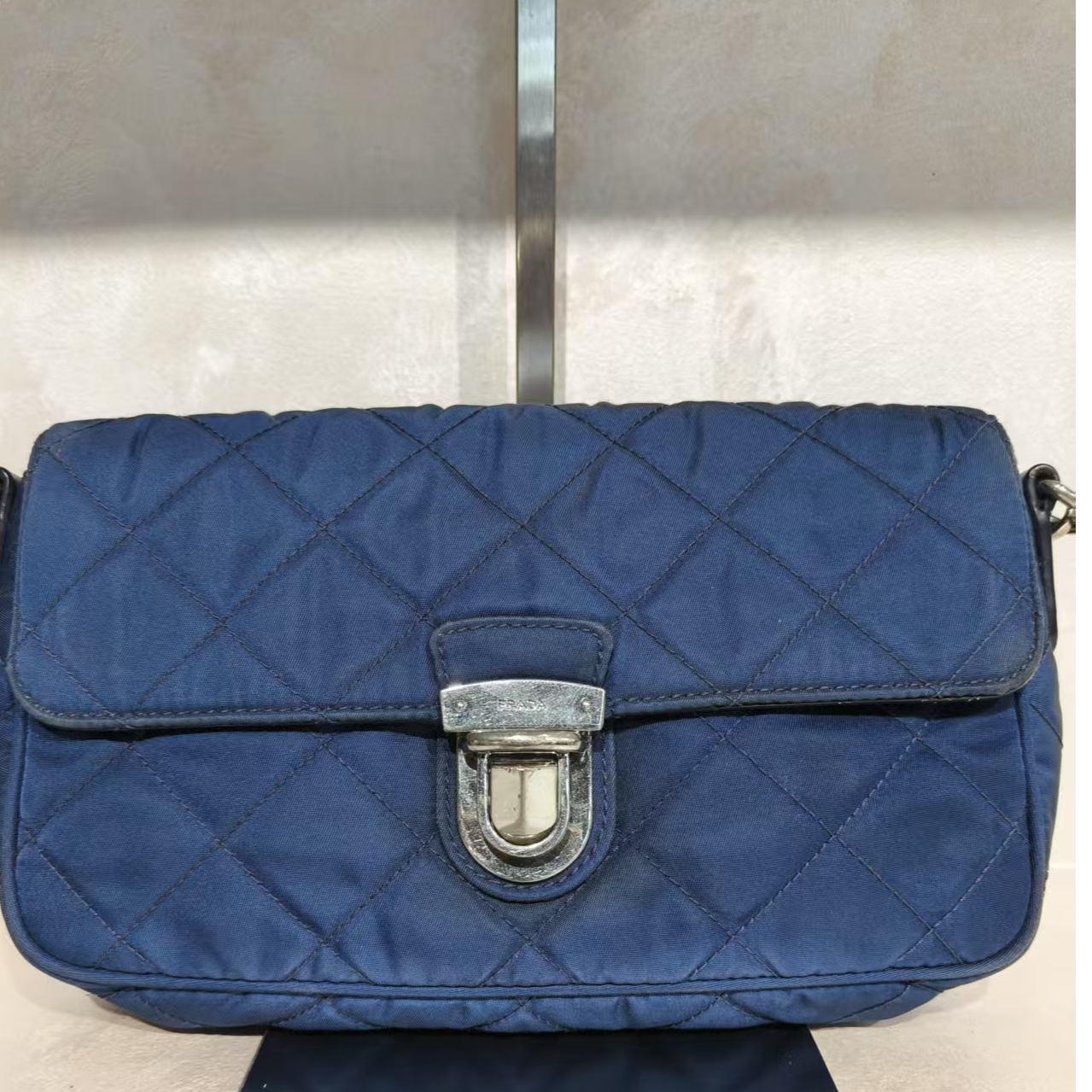 95新 Prada/普拉达  Prada  蓝色降落伞单肩包