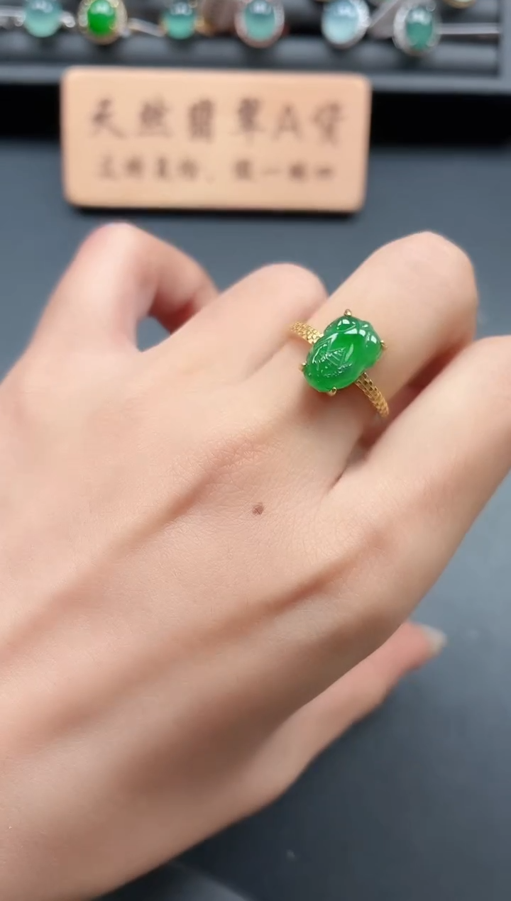 银S925镶嵌戒指翡翠1111