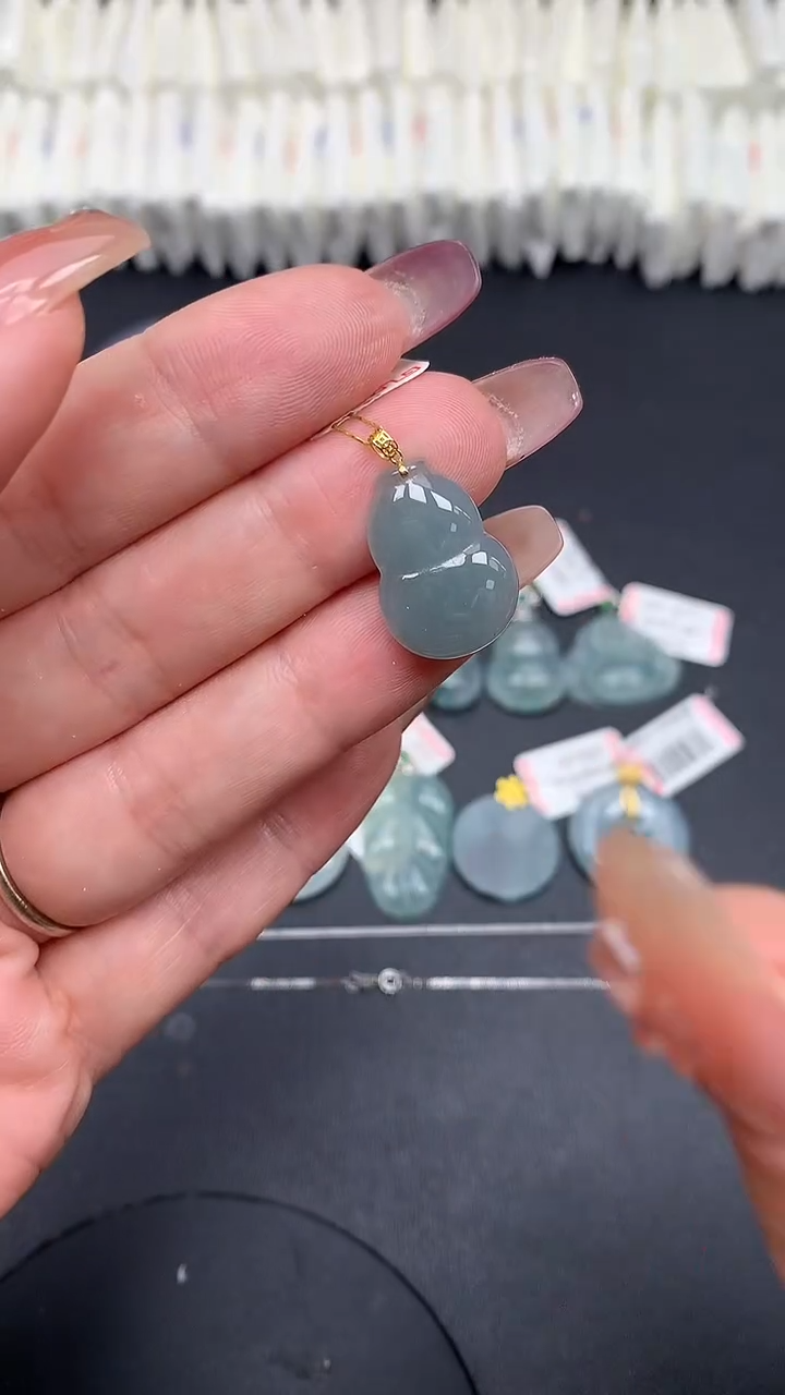 翡翠18K金镶嵌吊坠(不含链)MS190811