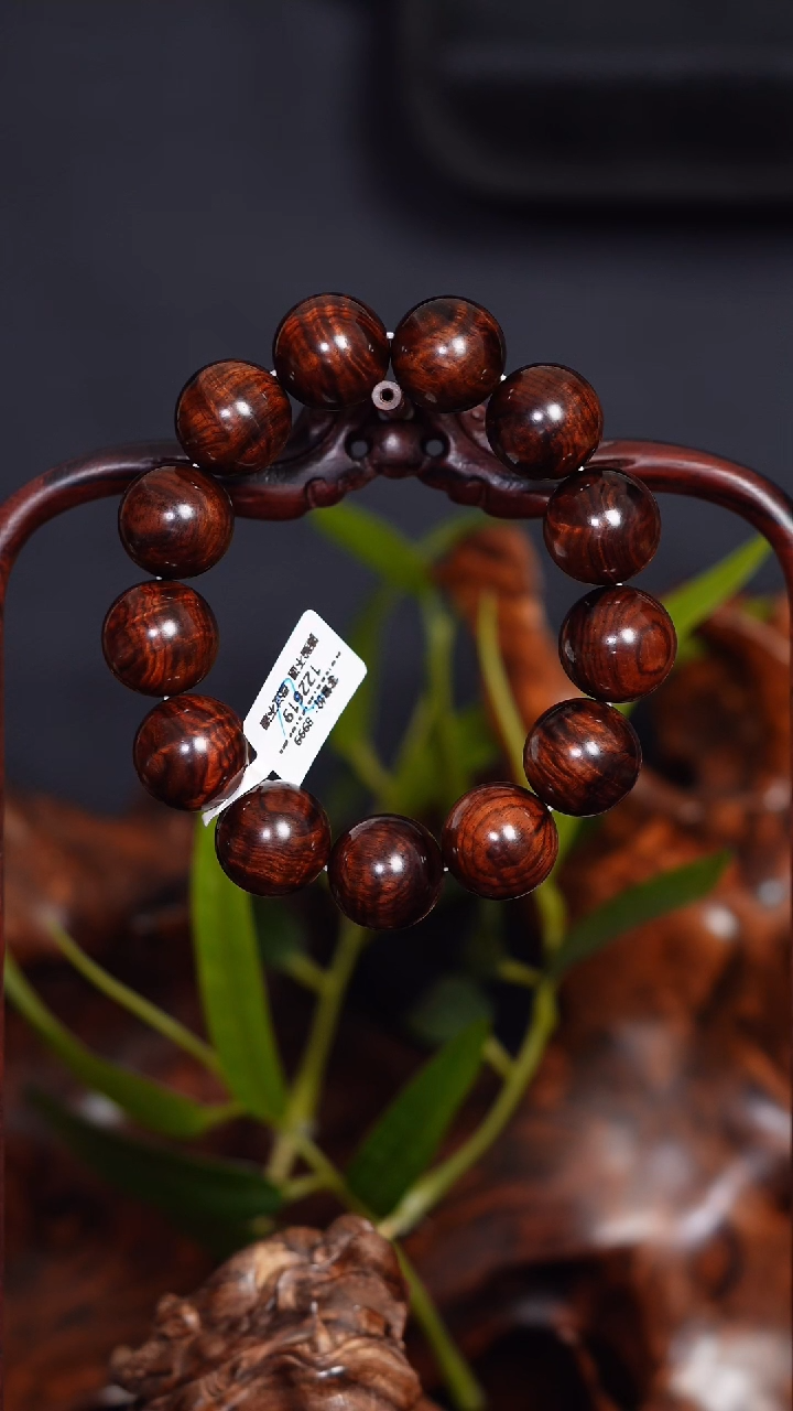 【闪购商品】黄花梨/降香黄檀手串/手链老紫油梨褶皱水波1.8