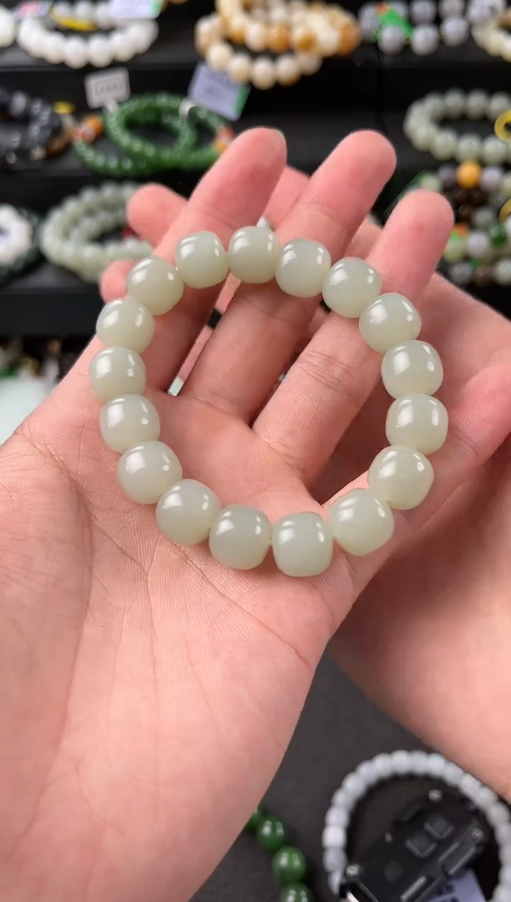 【闪购商品】和田玉手串未镶嵌且末青白老型珠手串卡12mm微色差