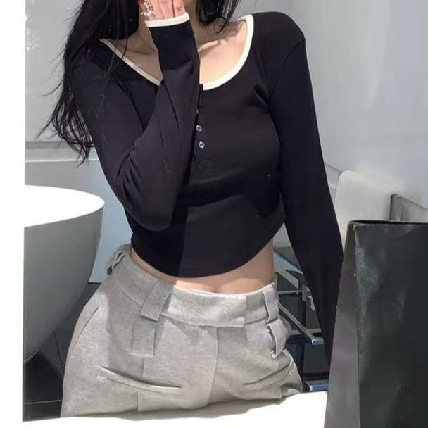 纯欲风圆领设计感单排扣长袖T恤女春秋辣妹紧身拼色短款上衣