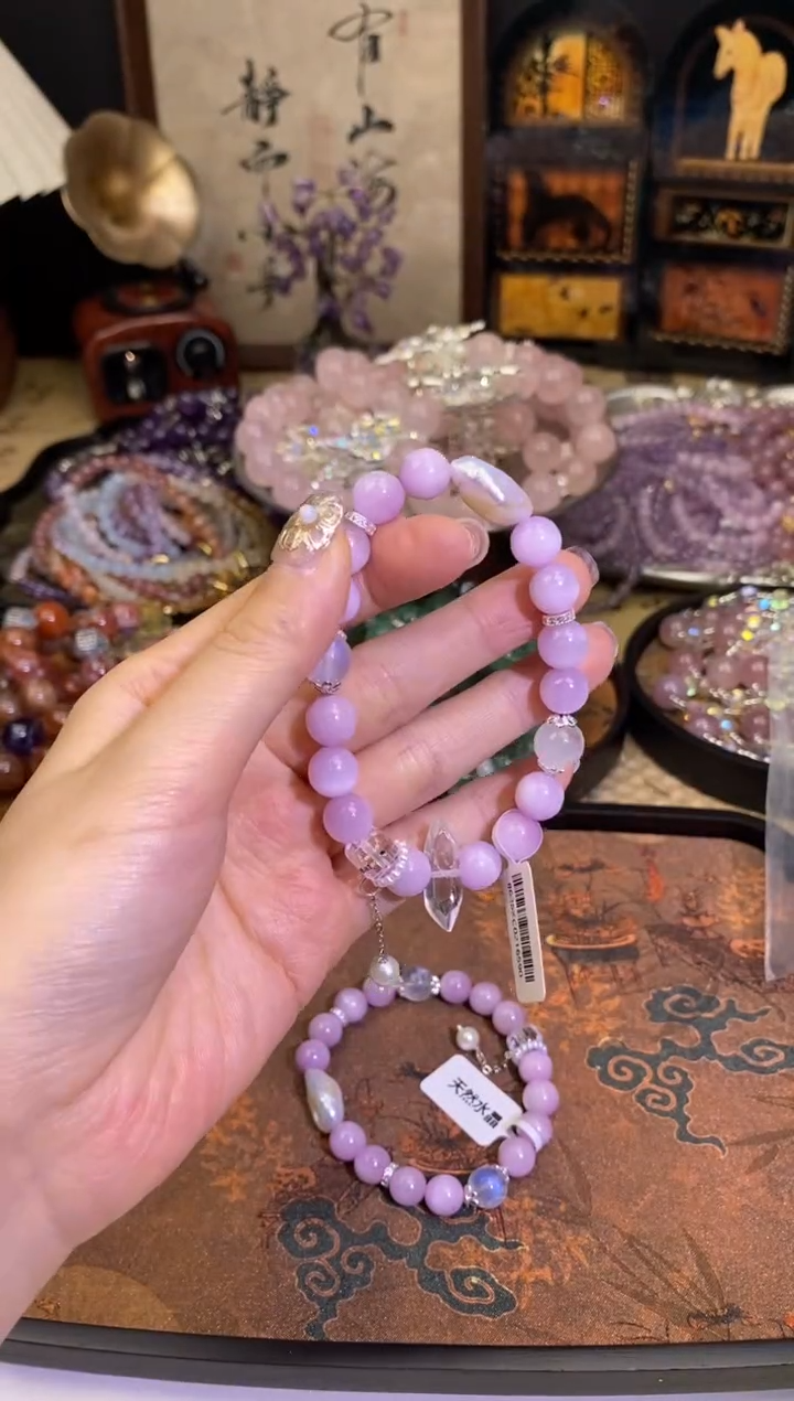 【闪购商品】锂辉石手串未镶嵌260