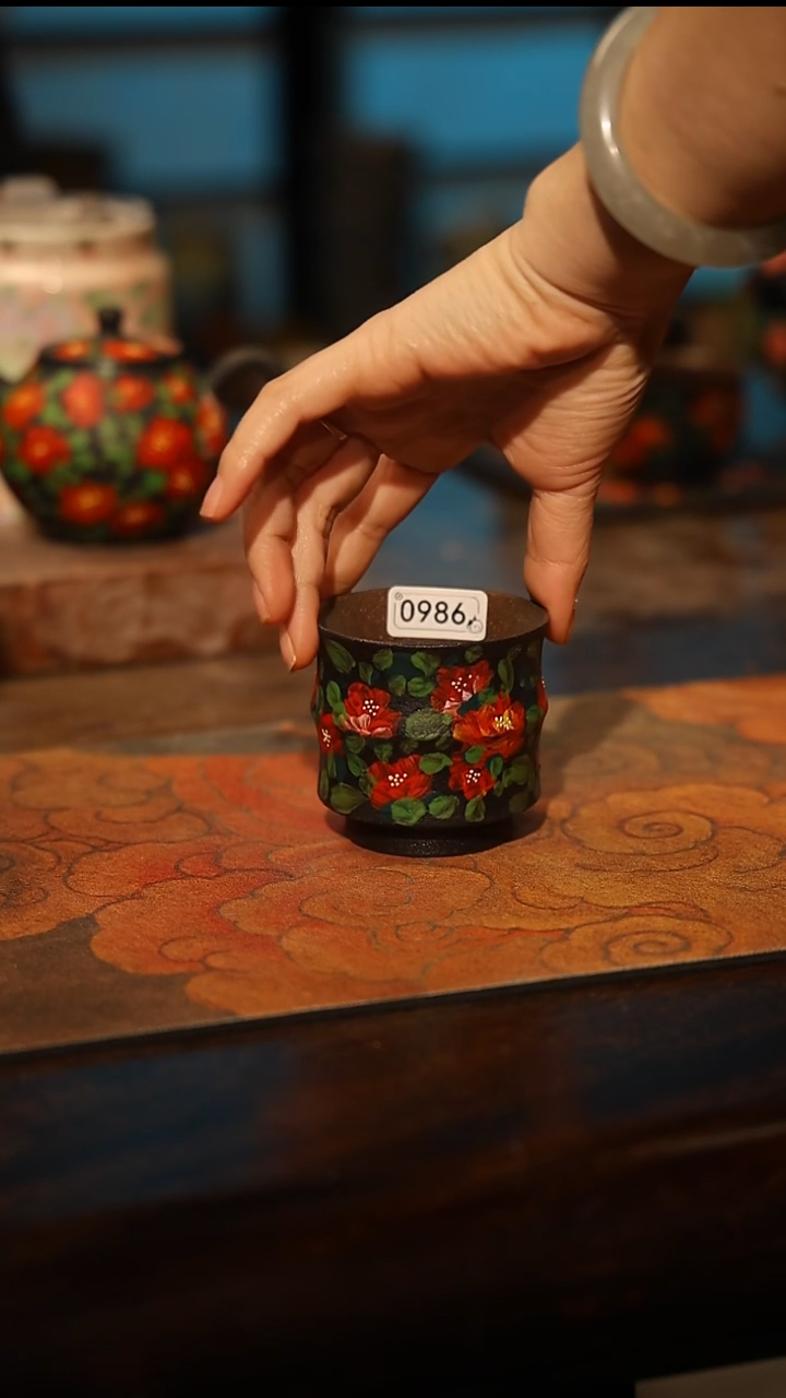 陶瓷景德镇高温釉下彩手工手绘款式