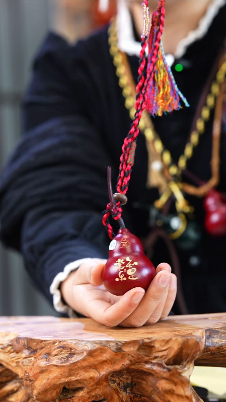 【闪购商品】341—光岳葫脖挂车挂天然大漆手捻小葫芦