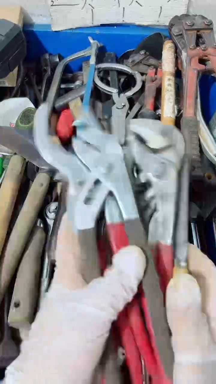 陈*6666678888899