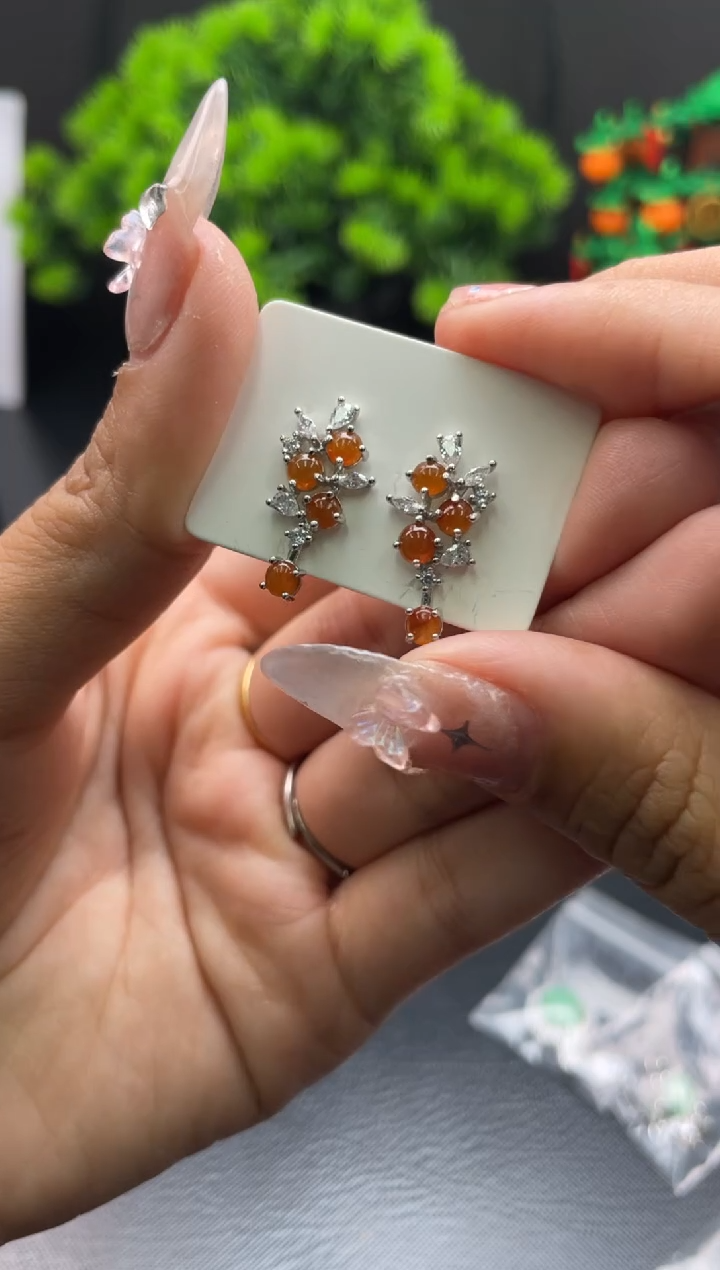 【闪购商品】翡翠耳饰未镶嵌红色