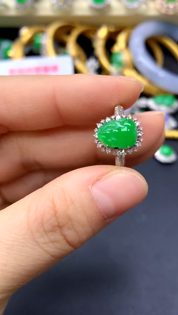 18K金镶嵌戒指翡翠316-中国好珍宝