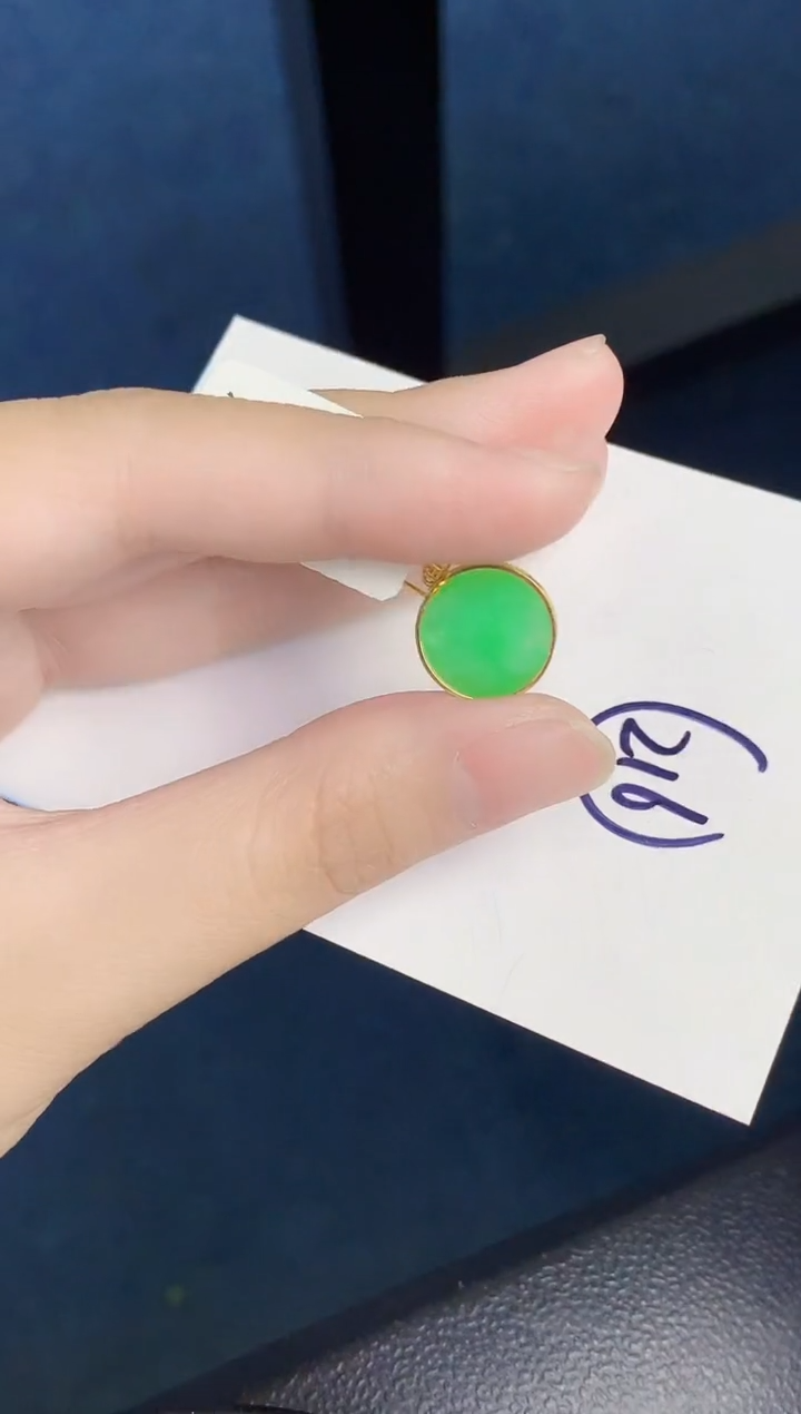 【闪购商品】翡翠颈饰18K金镶嵌0000000001