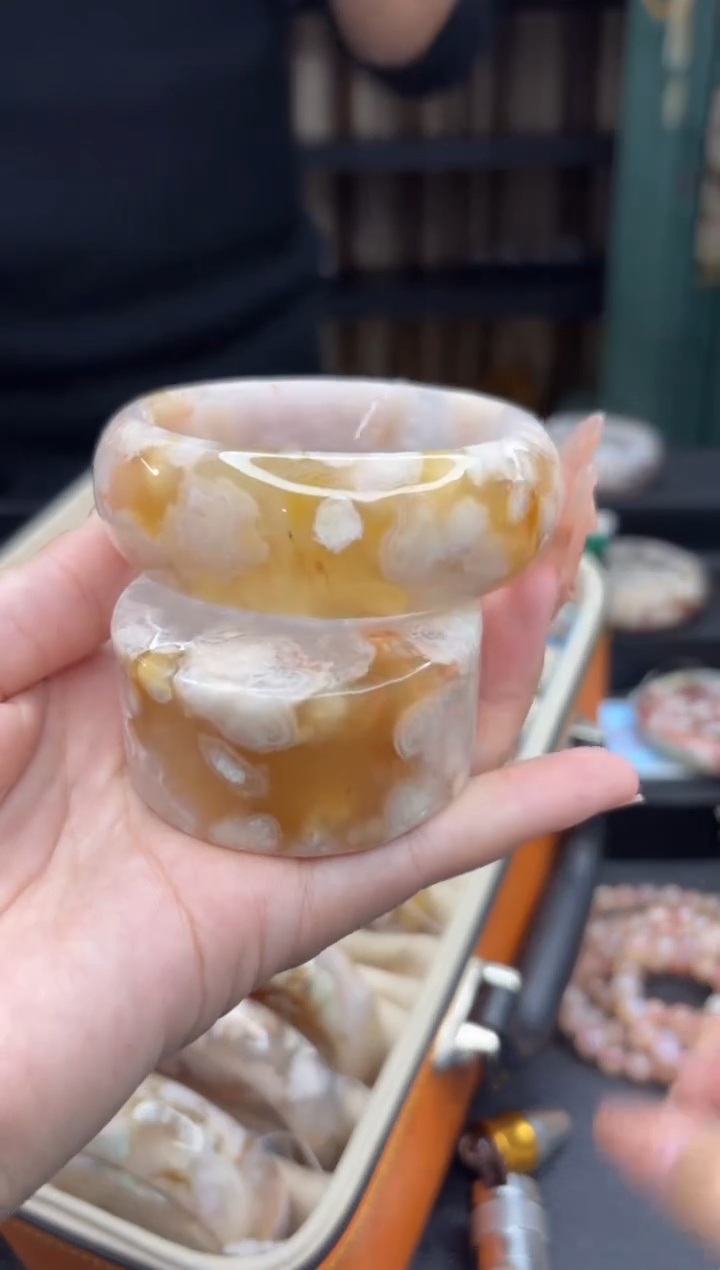 【闪购商品】石英质玉手镯未镶嵌553（58圈赠送镯心）