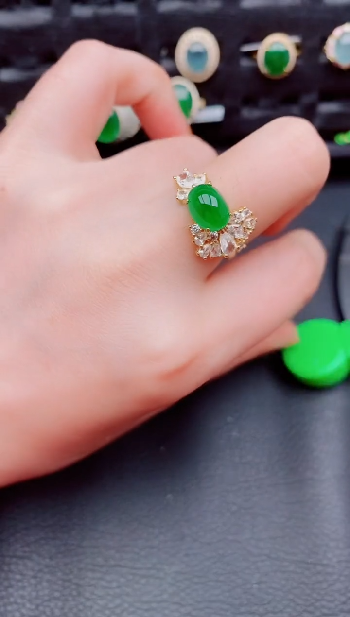 【闪购商品】翡翠戒指银S925镶嵌天然a货翡翠992