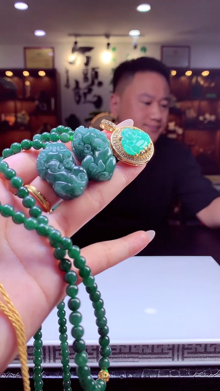 翡翠未镶嵌颈饰天然翡翠(拍一发三）