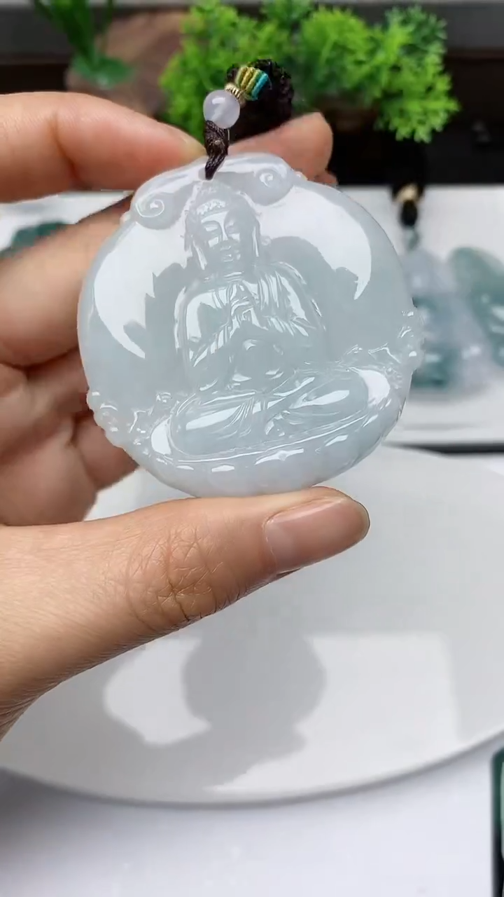 【闪购商品】翡翠颈饰未镶嵌