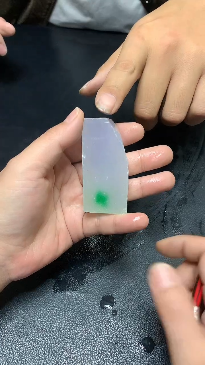 玉冰花色边角毛坯