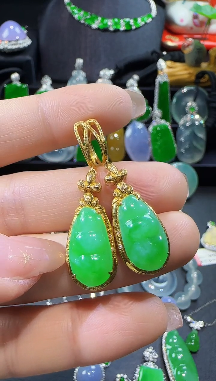 【闪购商品】翡翠耳饰18K金镶嵌耳包