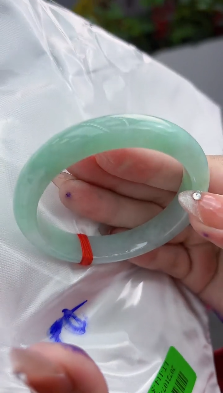 【闪购商品】翡翠手镯未镶嵌翡翠手镯