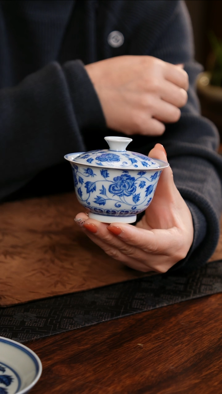 【闪购商品】杯子青源器语缠枝牡丹小盖碗