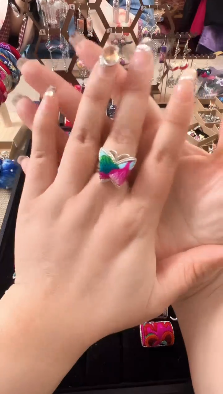 【闪购商品】织绣民族风老绣饰品076