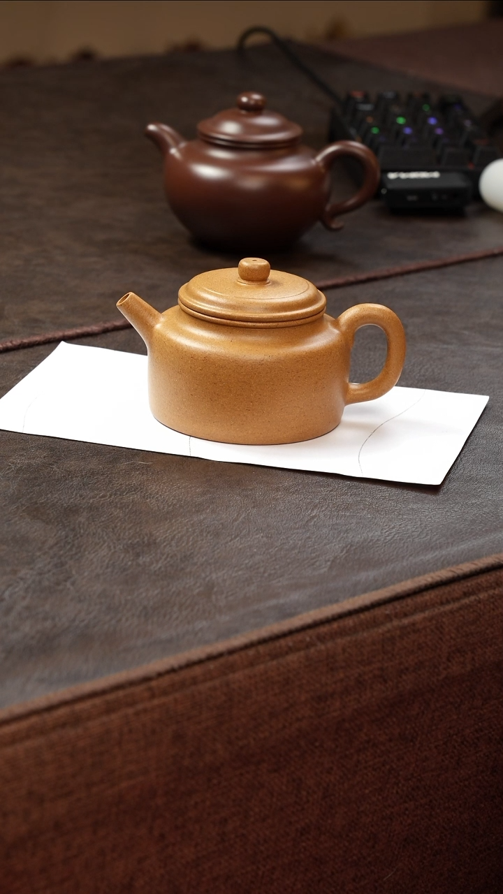 茶壶紫砂壶·12黄金段德钟195cc