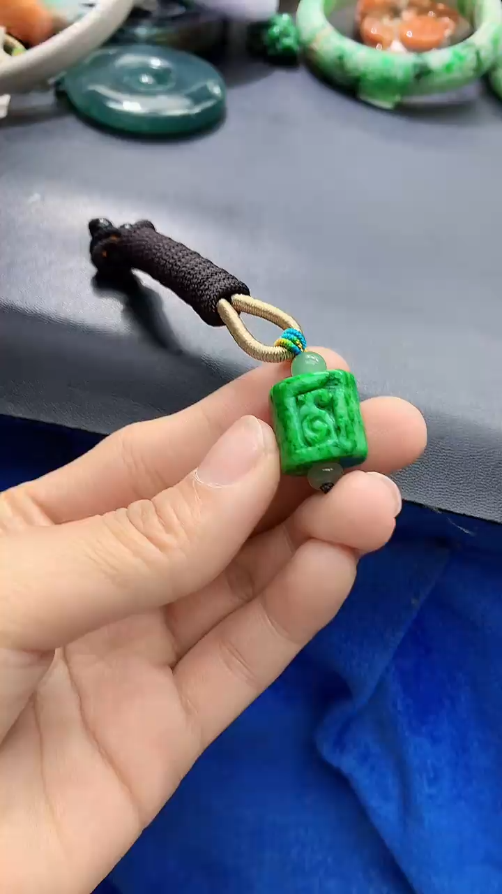 颈饰未镶嵌翡翠天然缅甸a货翡翠