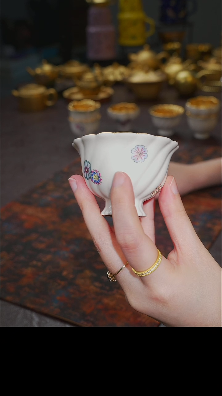 杯【宜景窑珍珠白鎏金皮球花系列】丁香花