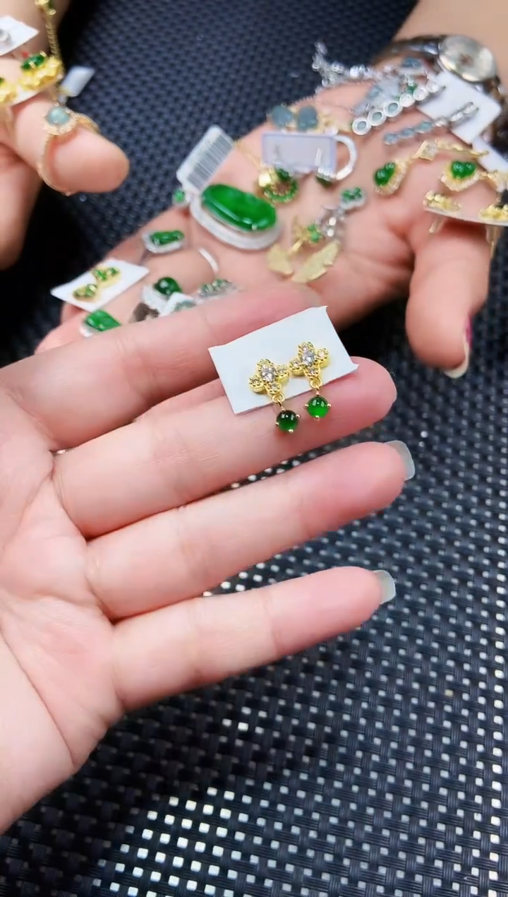 【闪购商品】翡翠耳饰未镶嵌111111111