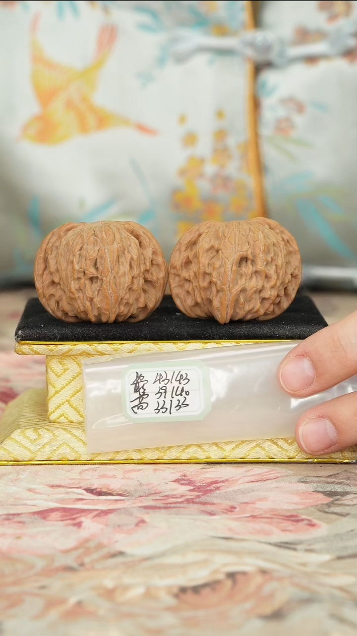 【闪购商品】文玩核桃把件磨盘