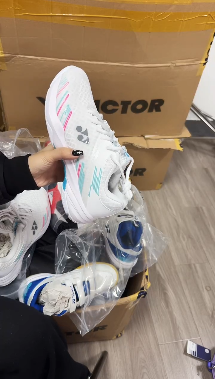 VICTOR胜利正品微瑕球服球鞋     18   ca1  40码