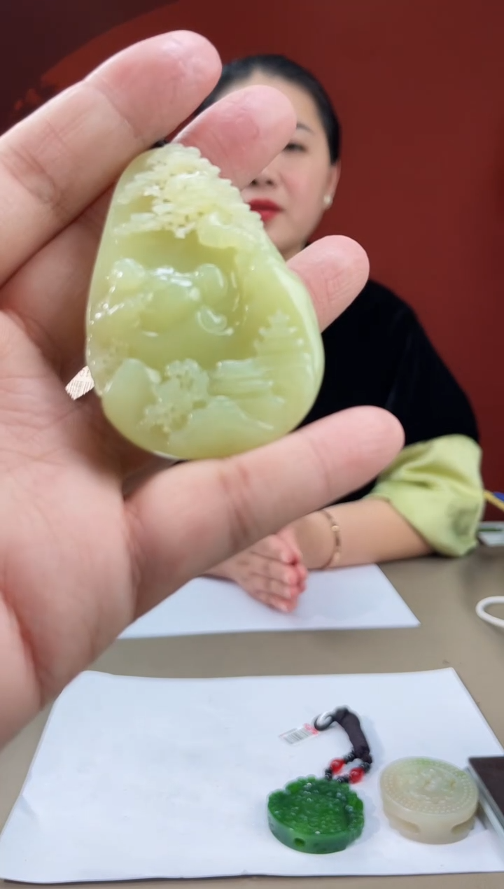 【闪购商品】定制和田玉多样性发货拍一发一03158