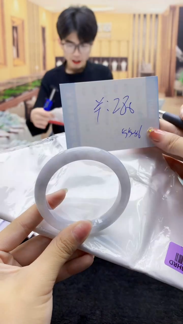 【闪购商品】翡翠手镯未镶嵌   H96-322