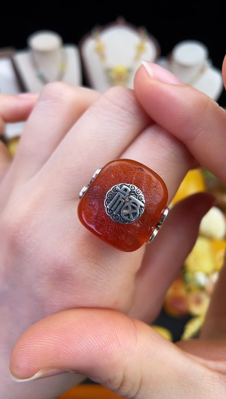 琥珀未镶嵌珠宝奇石柒月