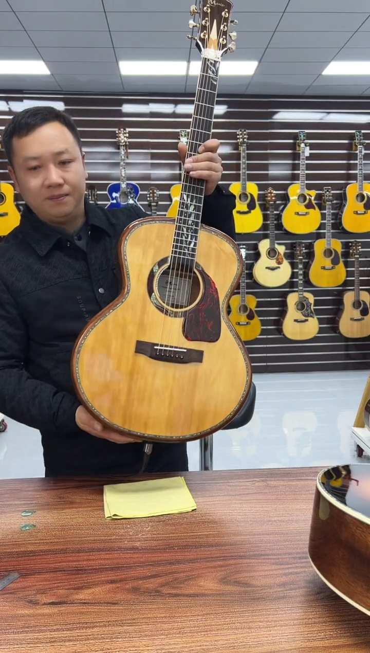 大圆边全单+拾音器6S+皮箱