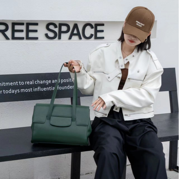 【初阳甄选】XKY-3215-绿色轻奢潮流经典小众女包