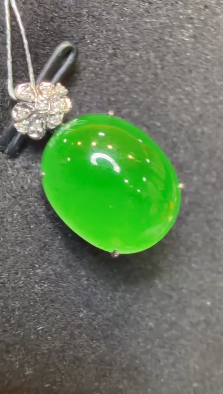 吊坠(不含链)18K金镶嵌翡翠多样性团购发一件