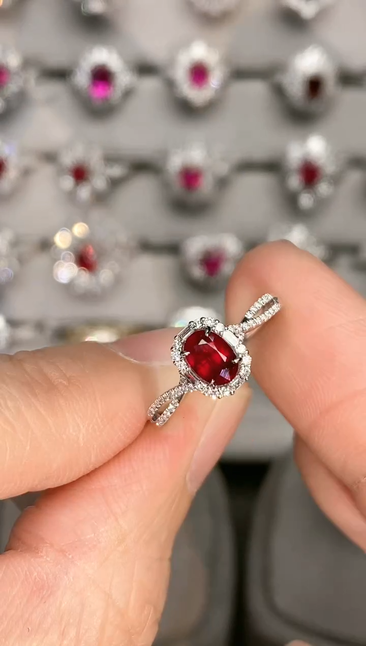 【闪购商品】红宝石戒指18K金镶嵌0.68ct/年底清货价