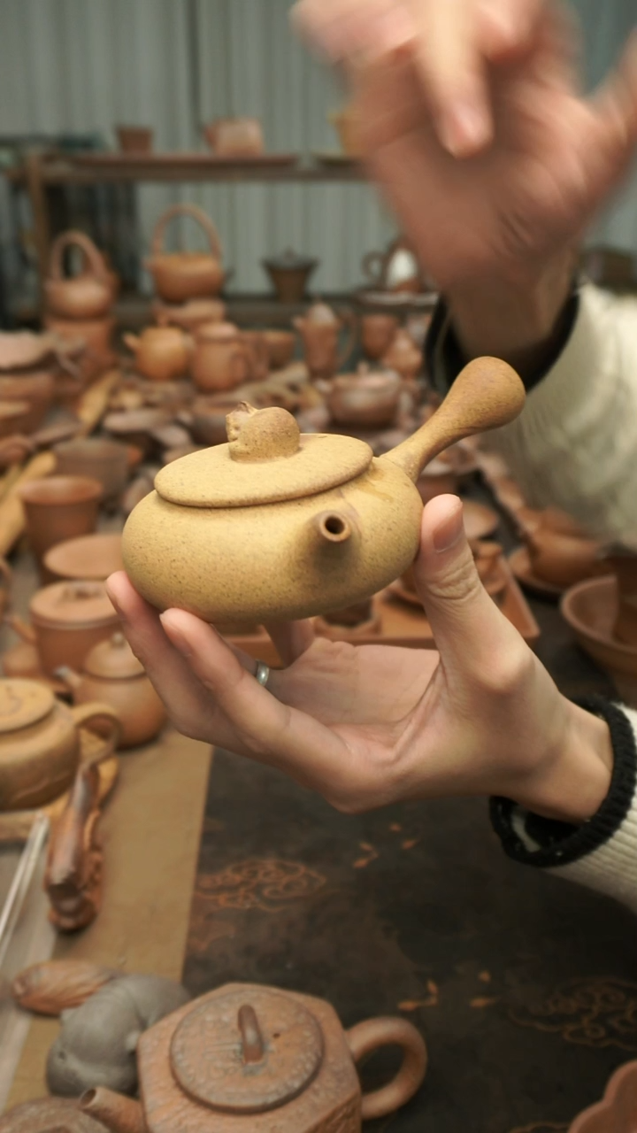 老岩泥原矿料  小狐狸侧把壶100ml