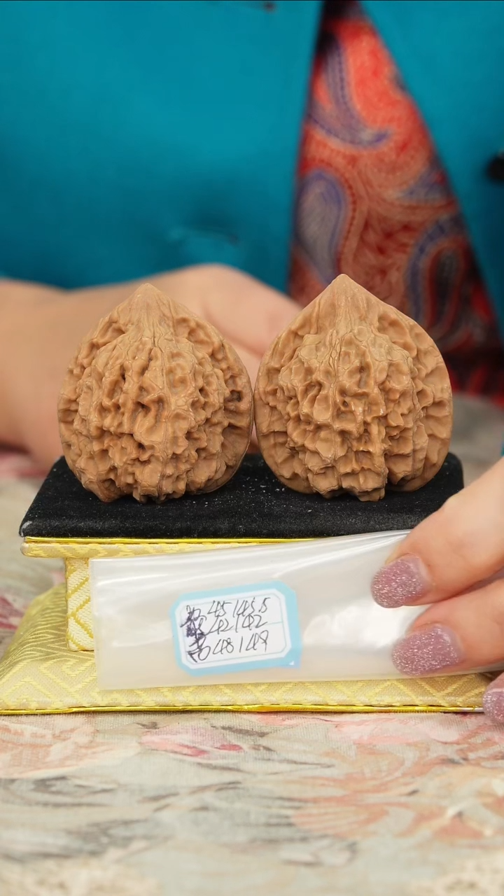 【闪购商品】文玩核桃把件官帽