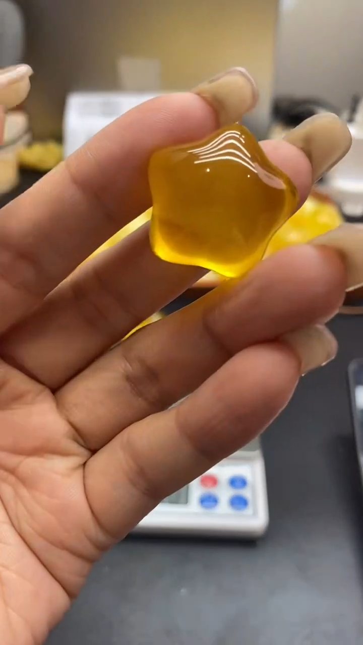 琥珀未镶嵌珠宝奇石1689