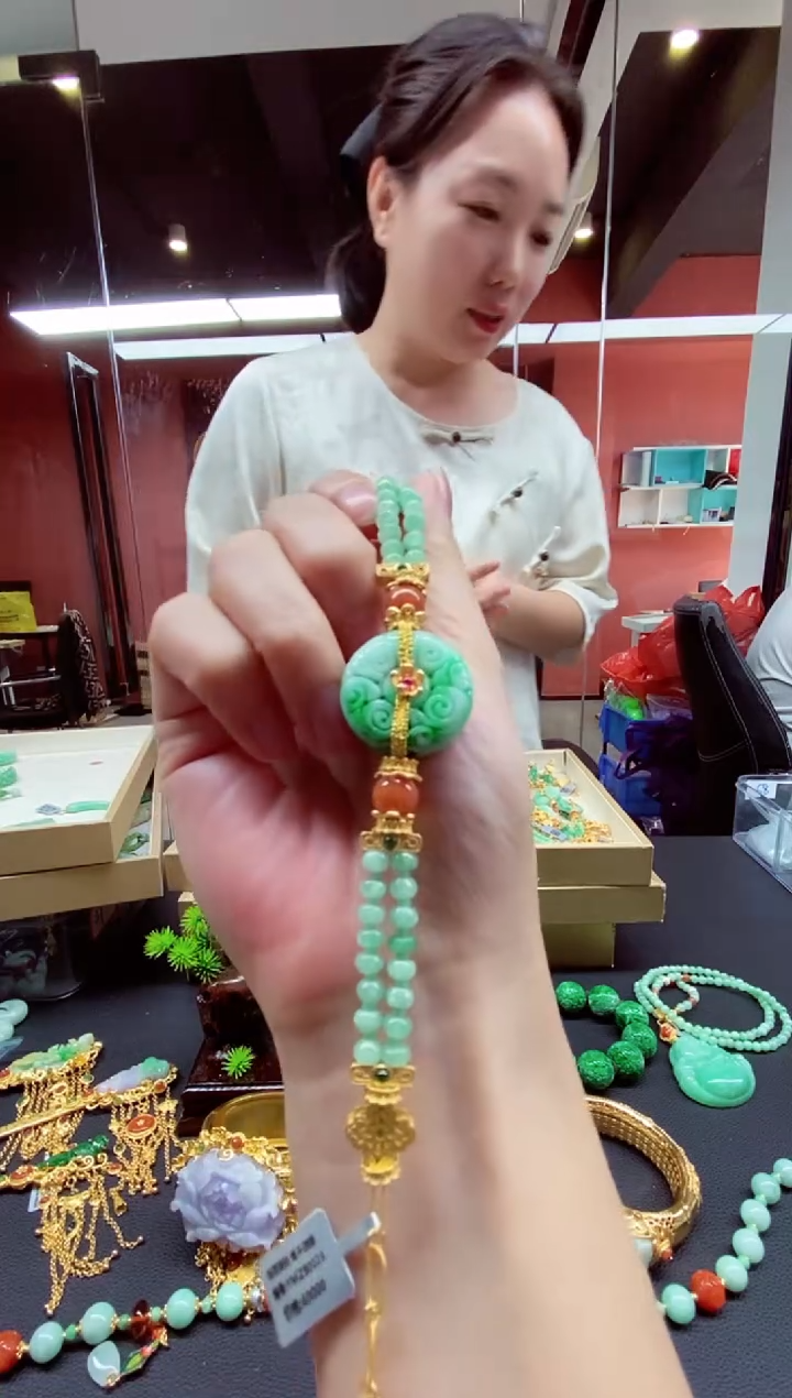 翡翠未镶嵌颈饰翡翠手串